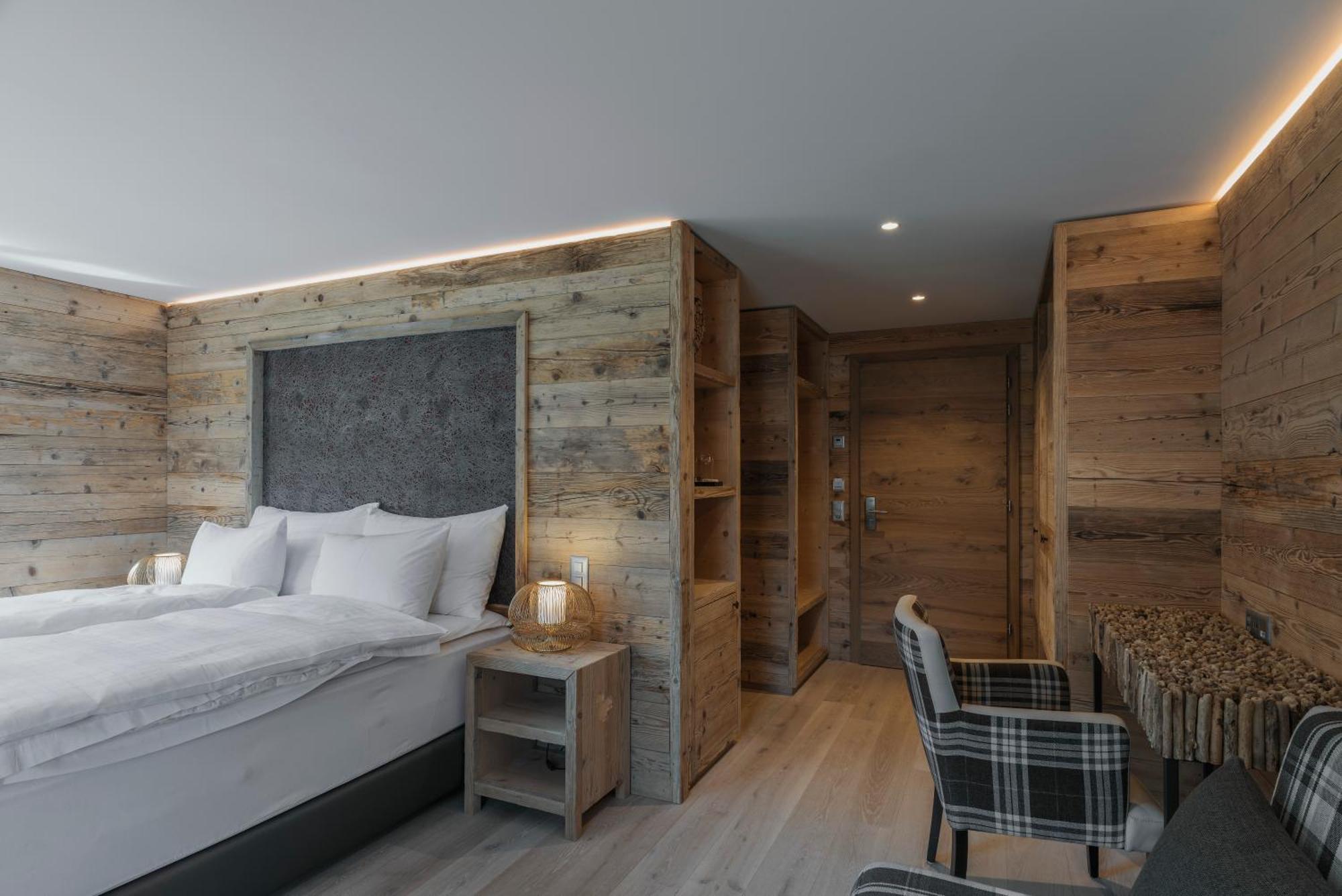 Caschu Alp Boutique Design